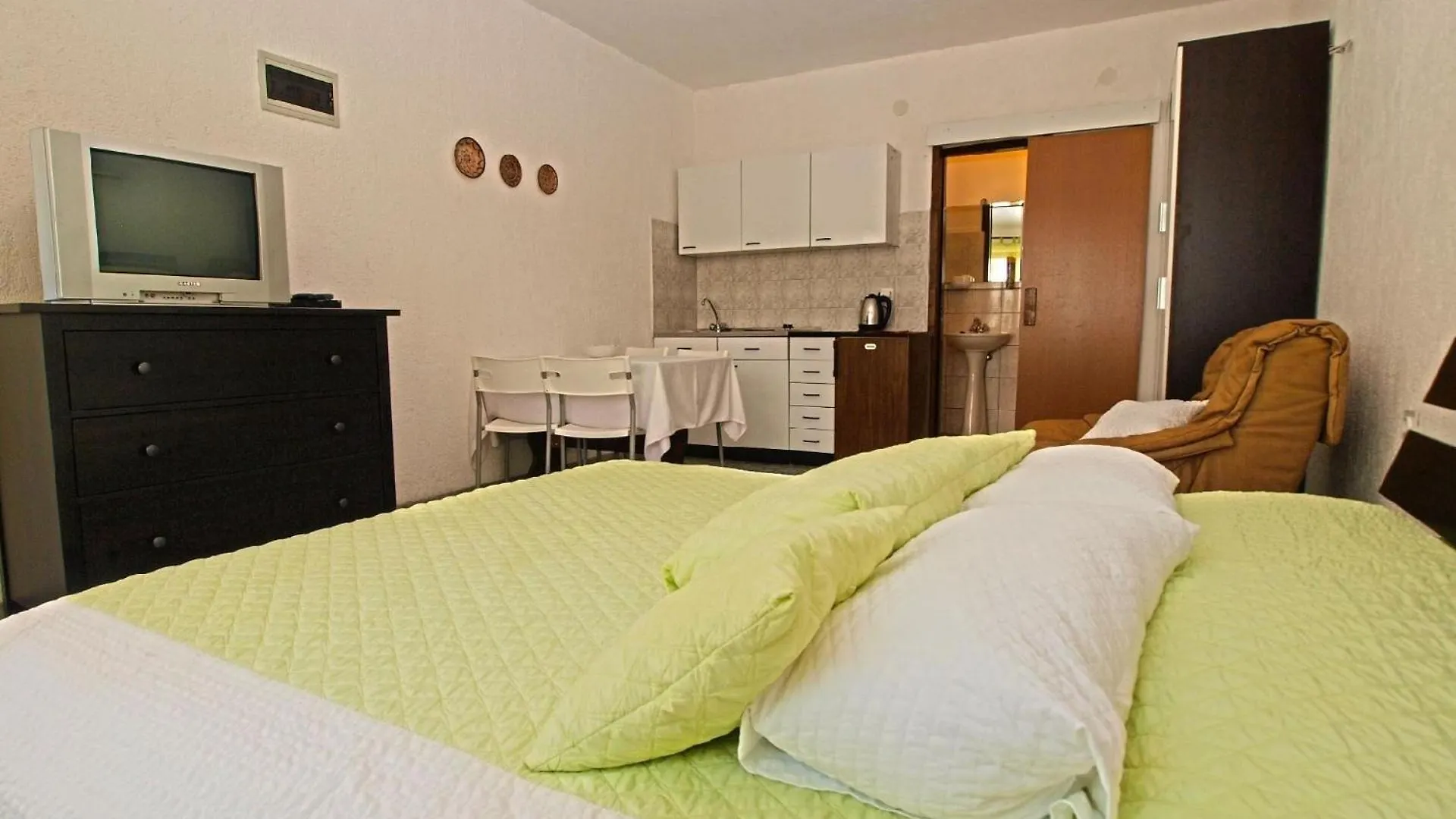 Apartment Ferienwohnung Fuer 3 Personen Ca 28 Qm In Fazana, Istrien Istrische Riviera