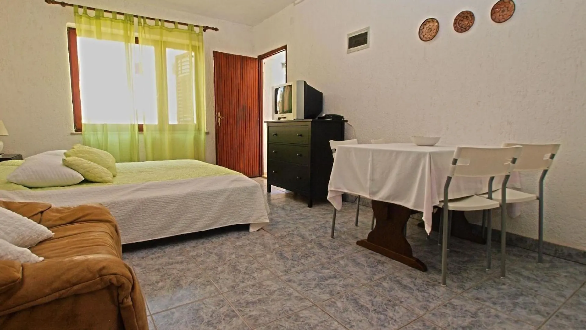 Ferienwohnung Fuer 3 Personen Ca 28 Qm In Fazana, Istrien Istrische Riviera Apartment Fazana